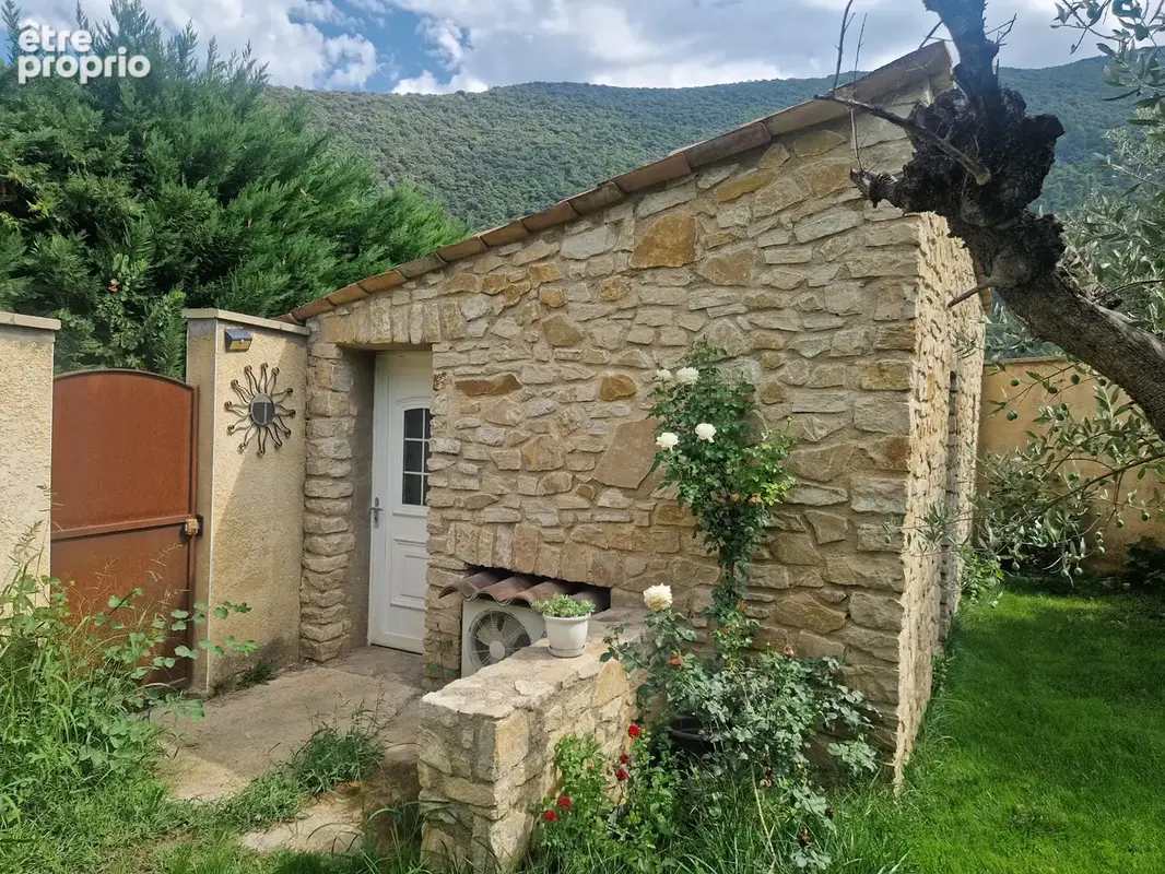 Villa avec piscine hors lotissement - photo 3