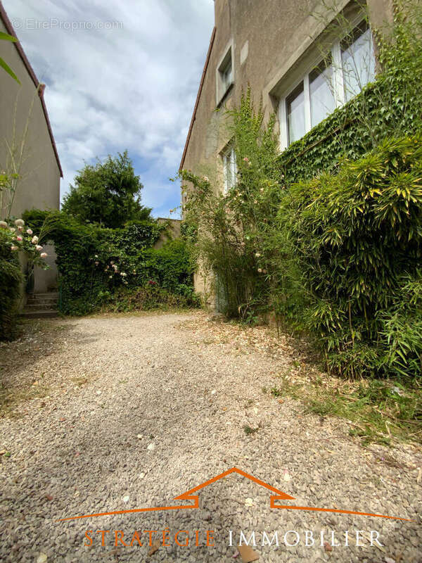 Maison à BUXY