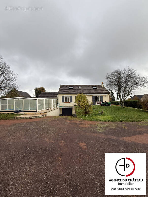 Maison à LES BORDES