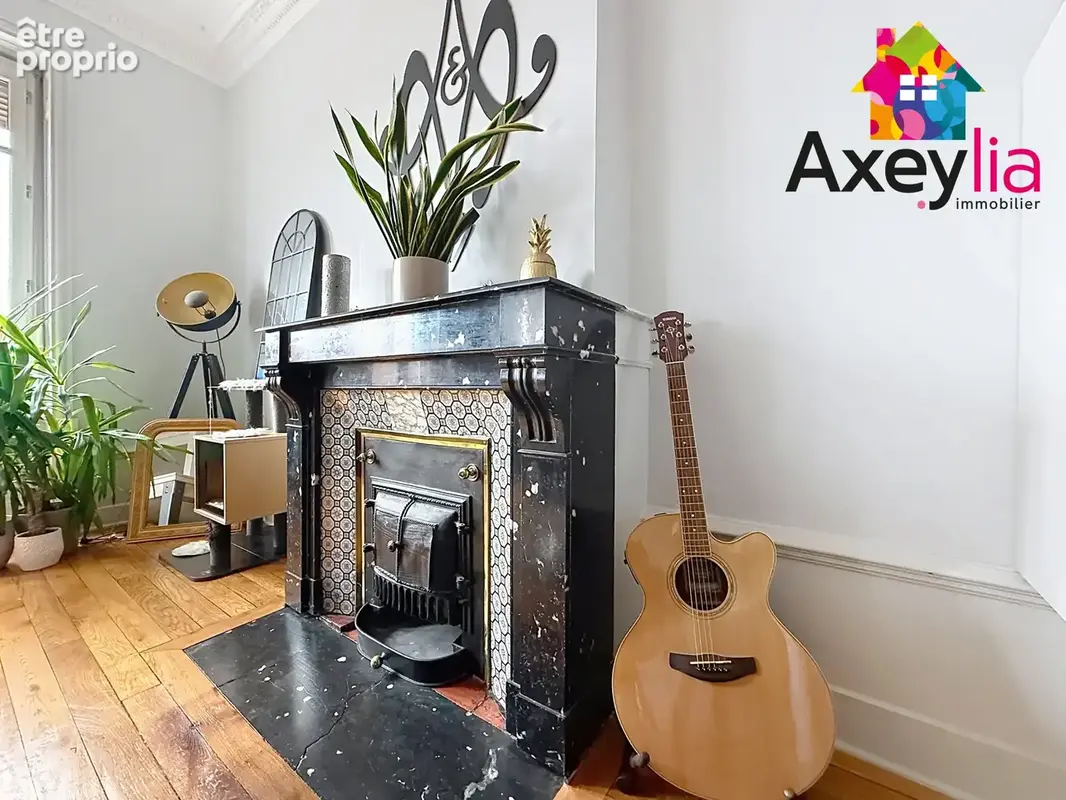 A vendre - roanne gare - appartement t3 style haussmannien avec deux chambres, deux greniers et cave - photo 11