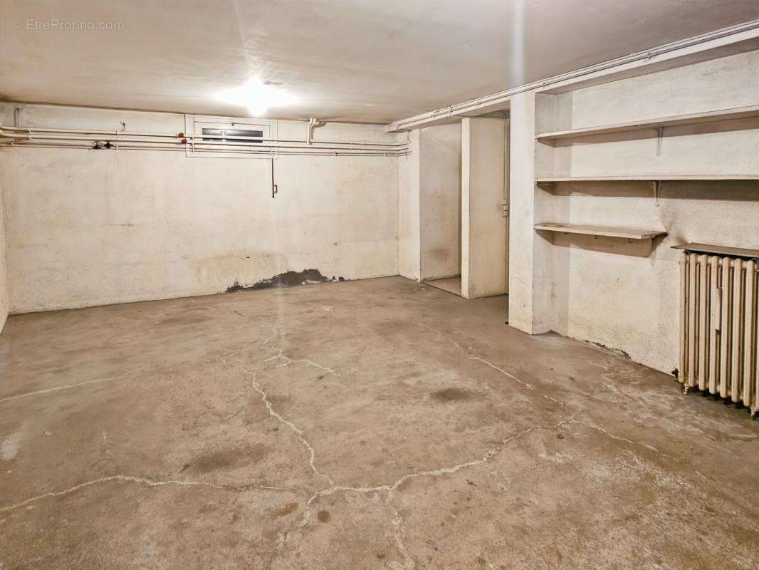 Maison à vendre 7 pièces - 180 m² - Extérieurs - 2 garages à VERTAIZON (63) - photo 21