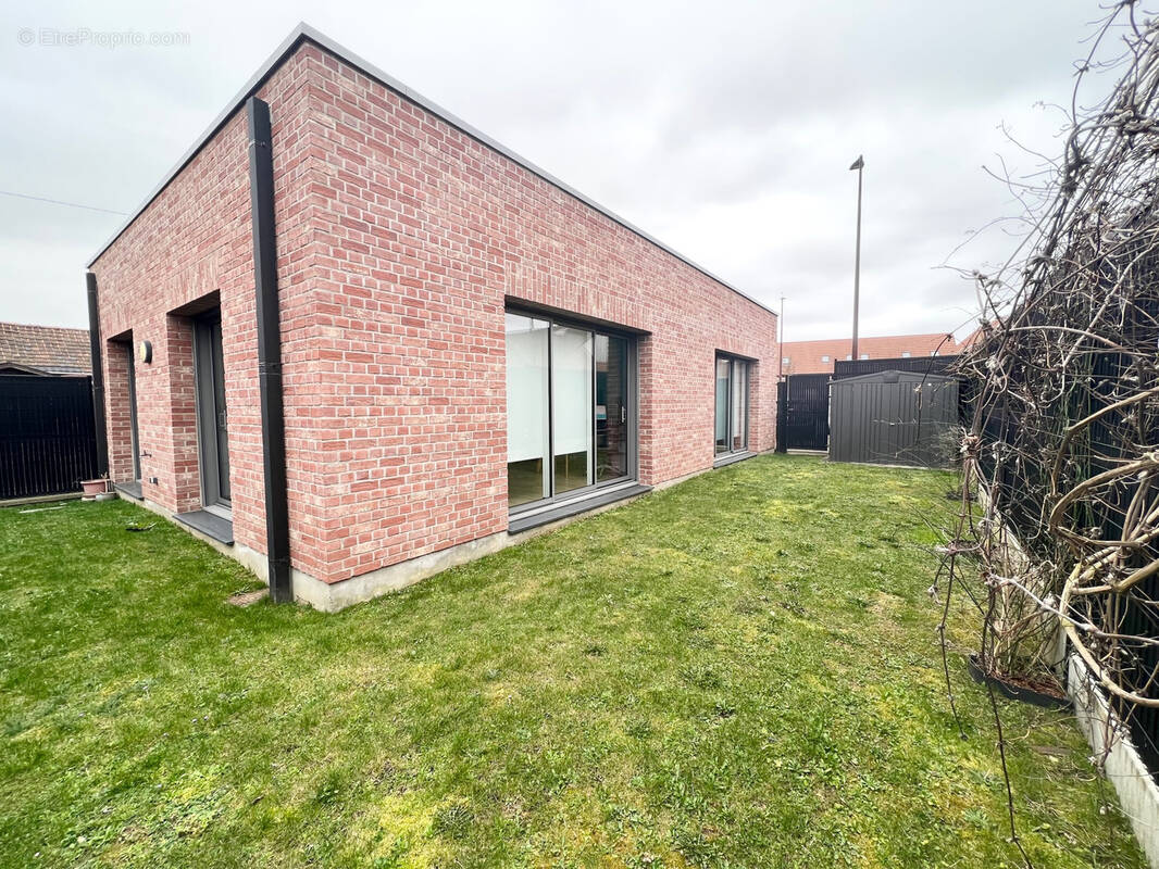 Commerce à ESQUERCHIN