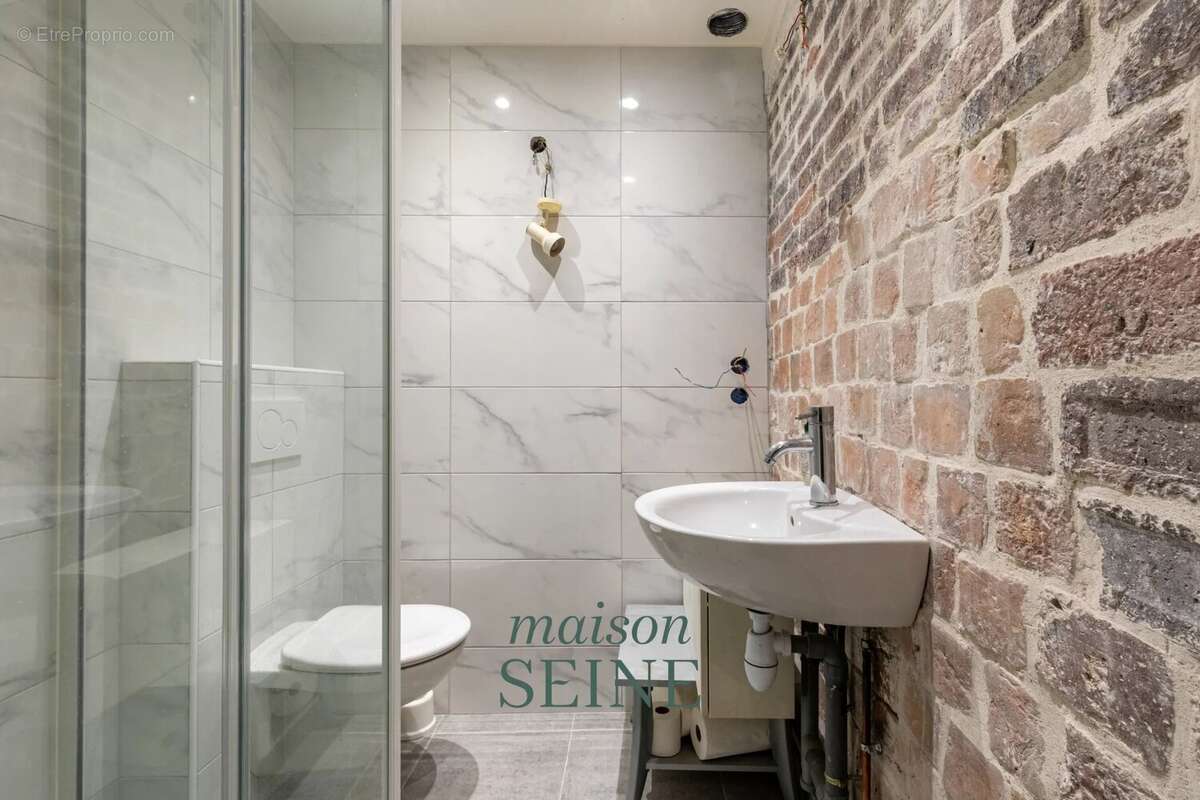Appartement à PARIS-7E