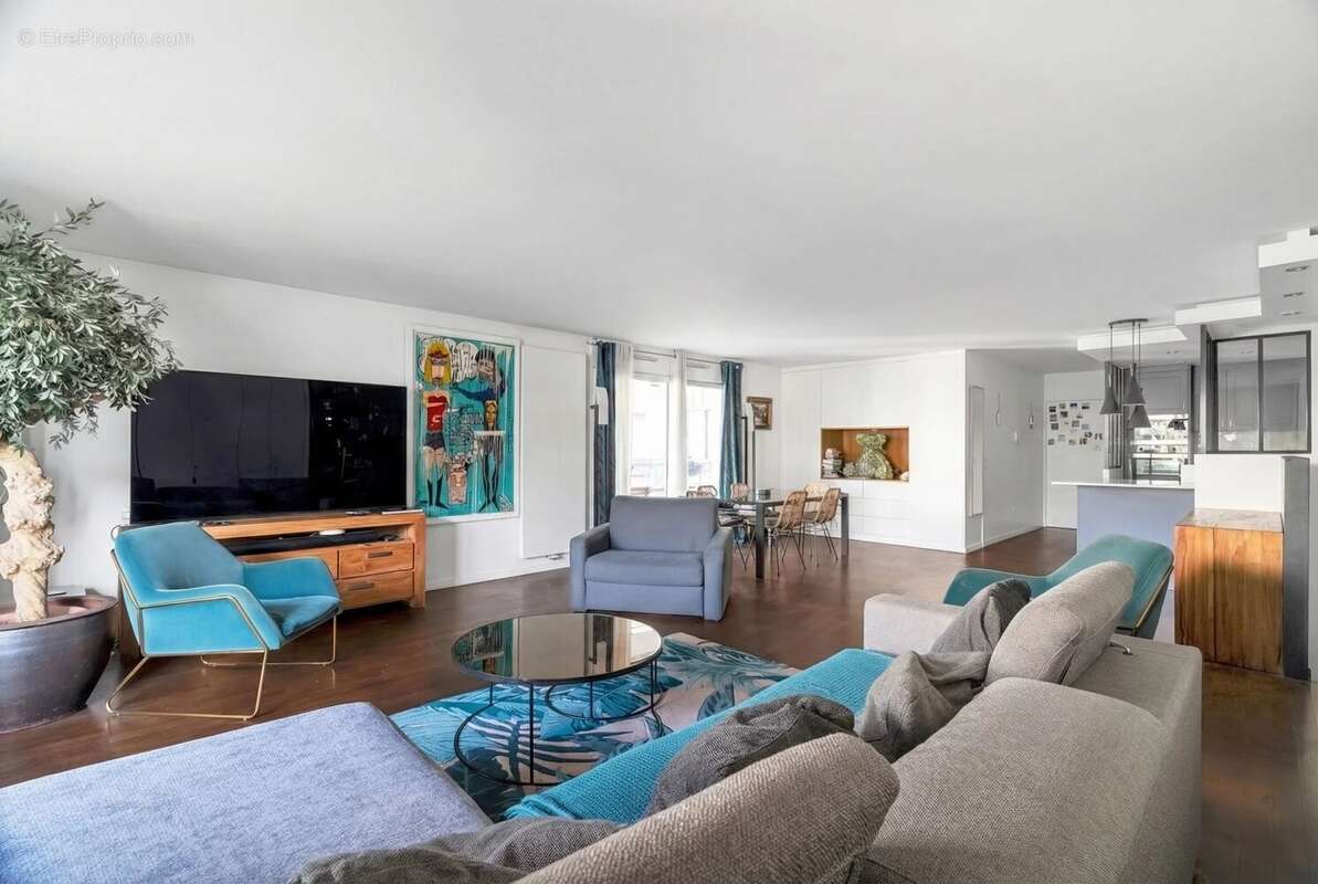 Appartement à LEVALLOIS-PERRET