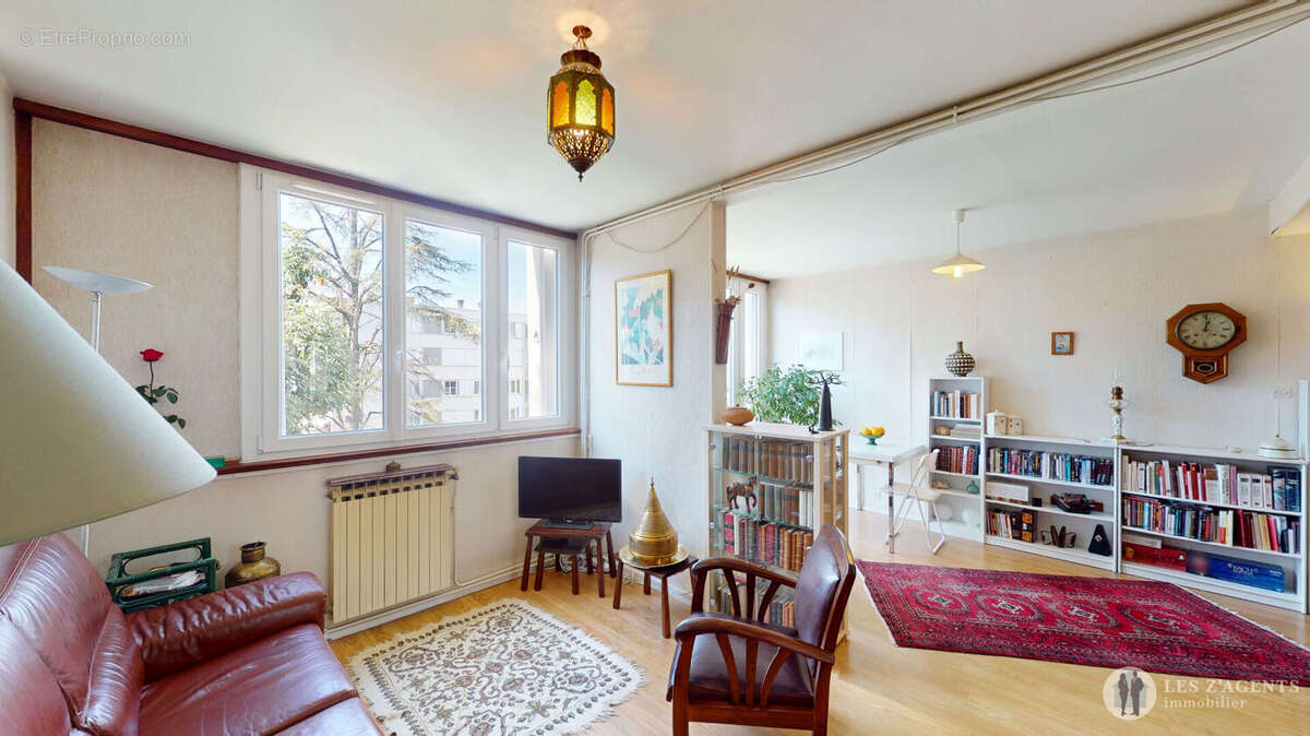 Appartement à SAINT-MARTIN-D&#039;HERES