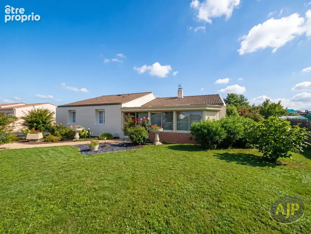 Maison à VIEILLEVIGNE
