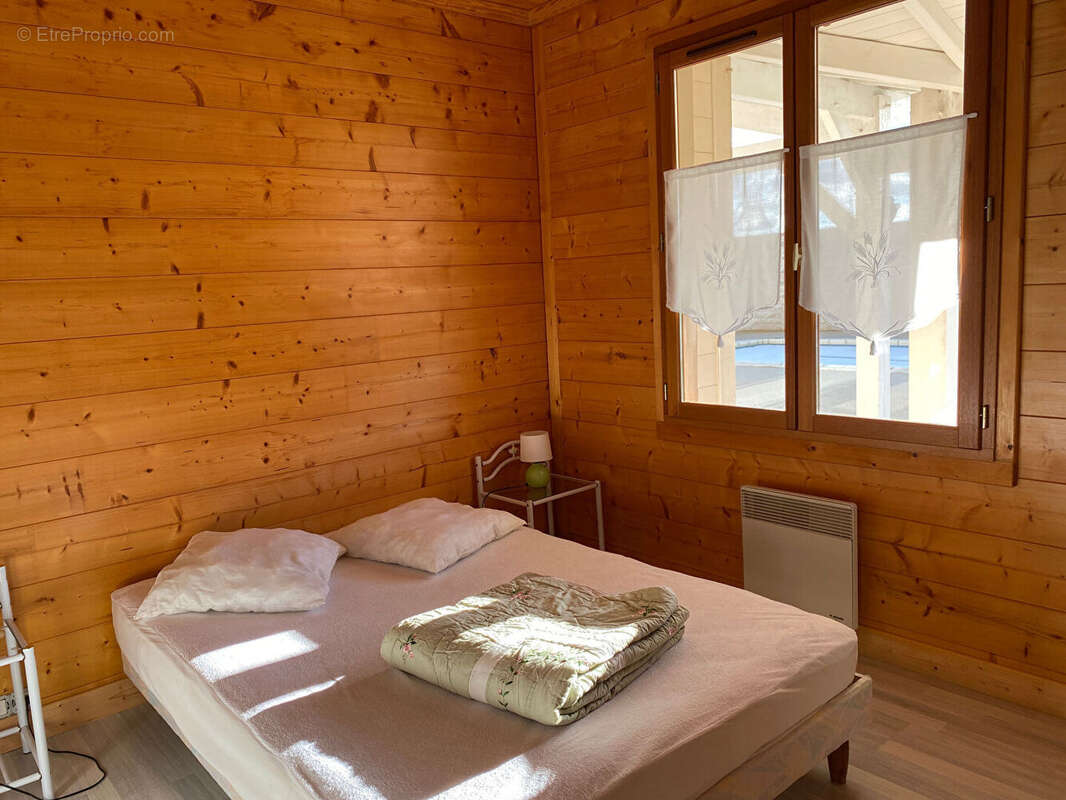 Maison à ROUFFIGNAC-SAINT-CERNIN-DE-REILHAC