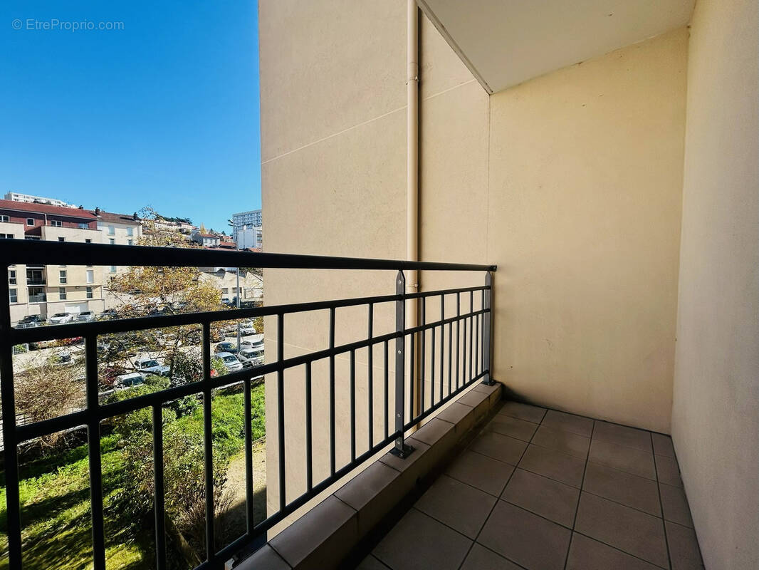 Appartement à SAINT-ETIENNE