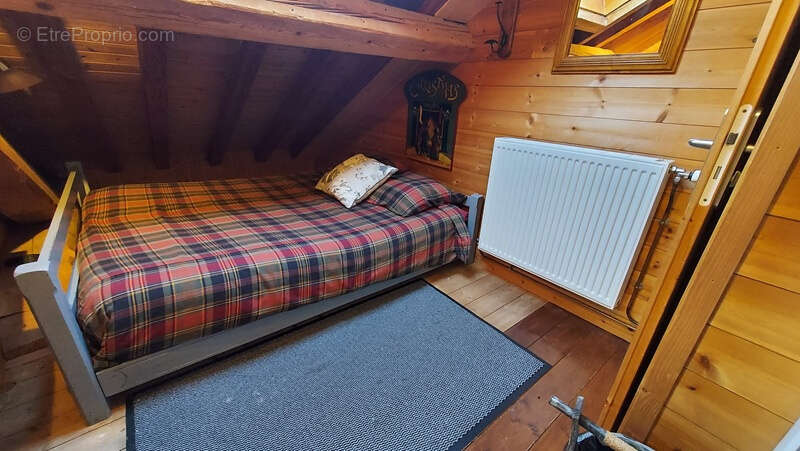 Maison à CHANTELOUVE