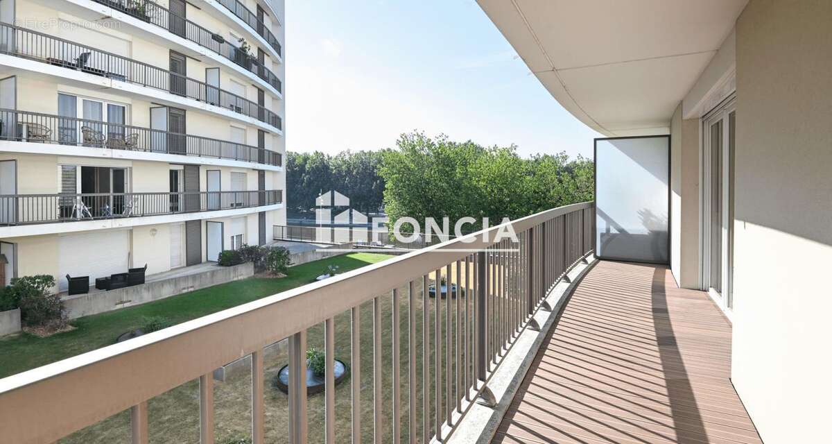 Rives de l orne- t2 vendu libre- vue jardin et orne - photo 2
