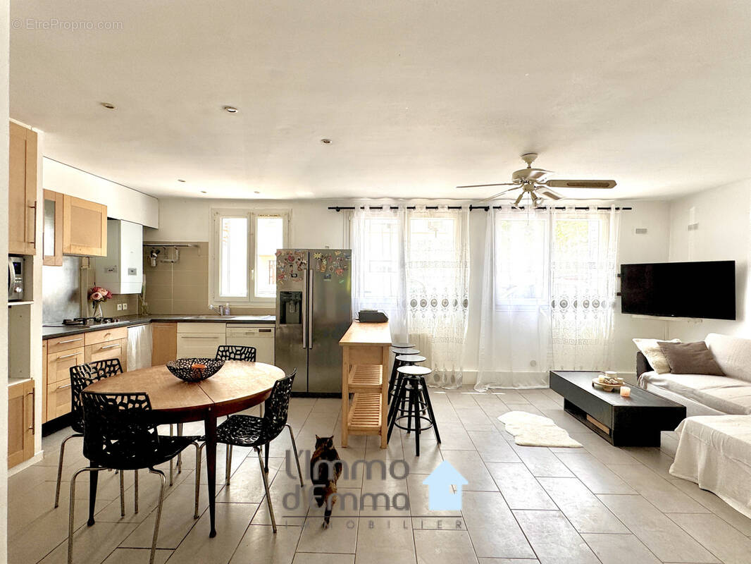 Appartement à MARSEILLE-8E