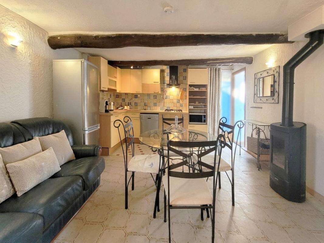 Maison à VINON-SUR-VERDON