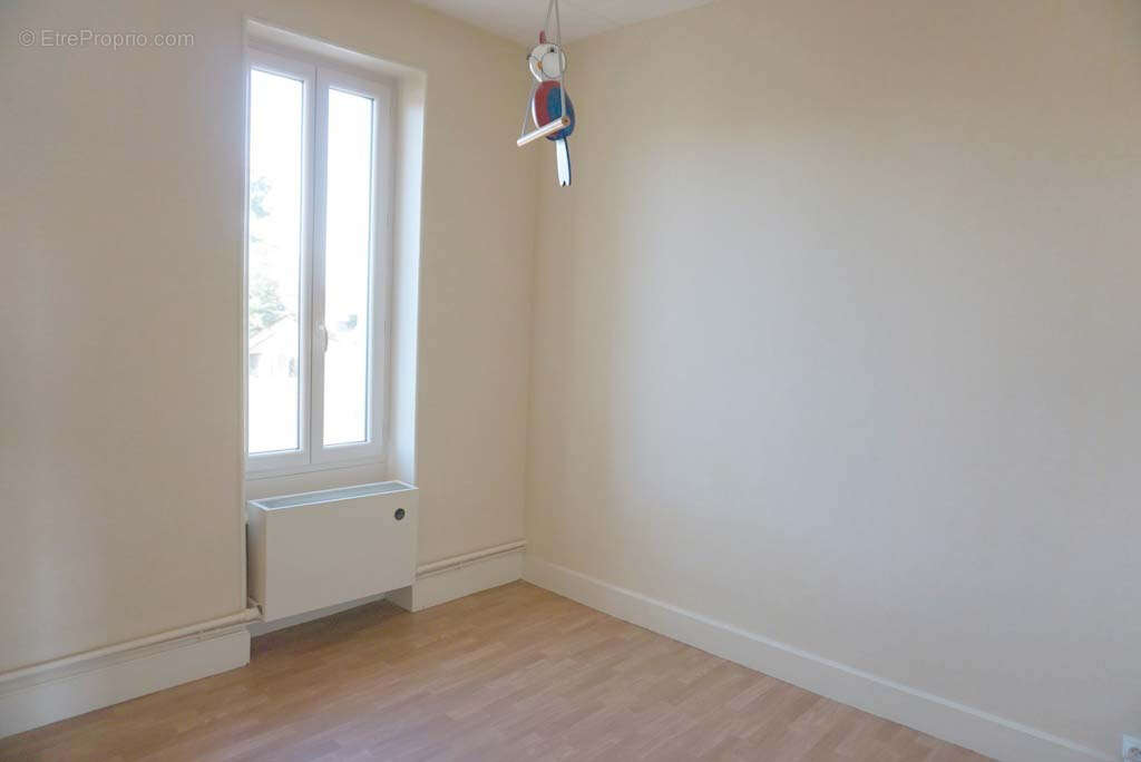 Appartement à PARAY-LE-MONIAL