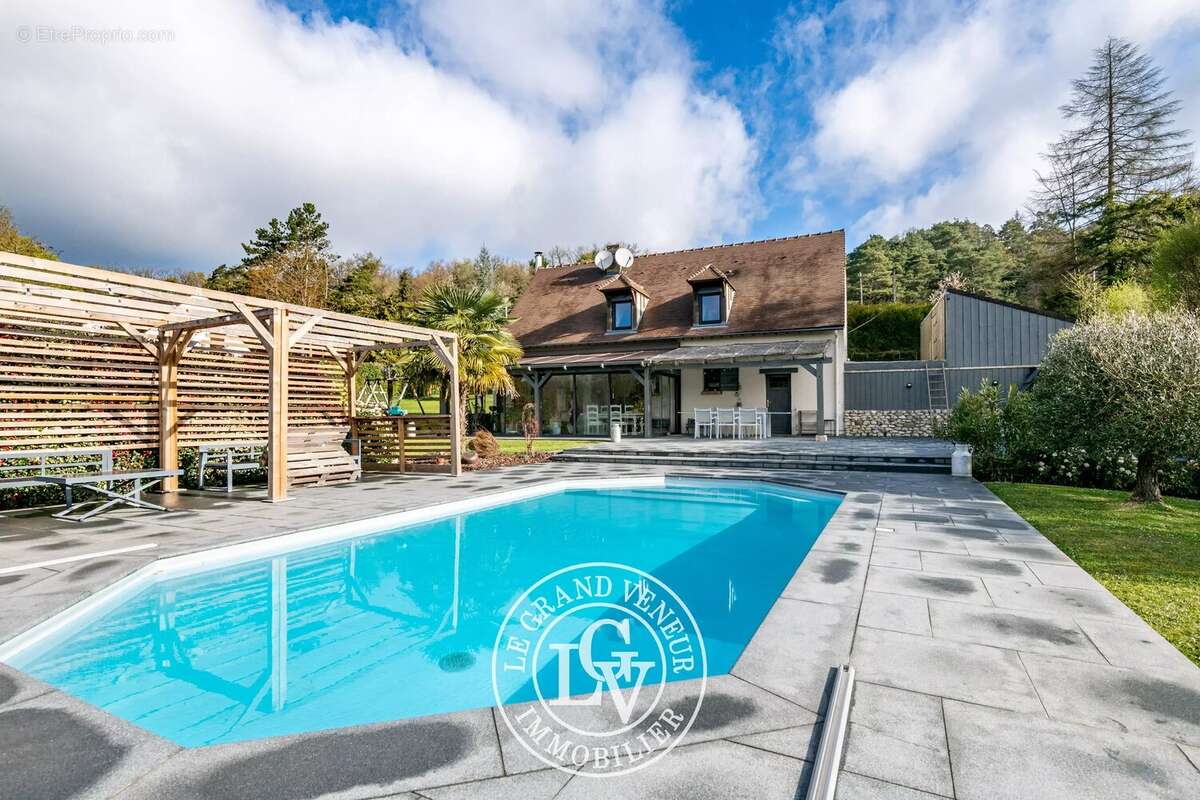 Maison à FONTAINEBLEAU