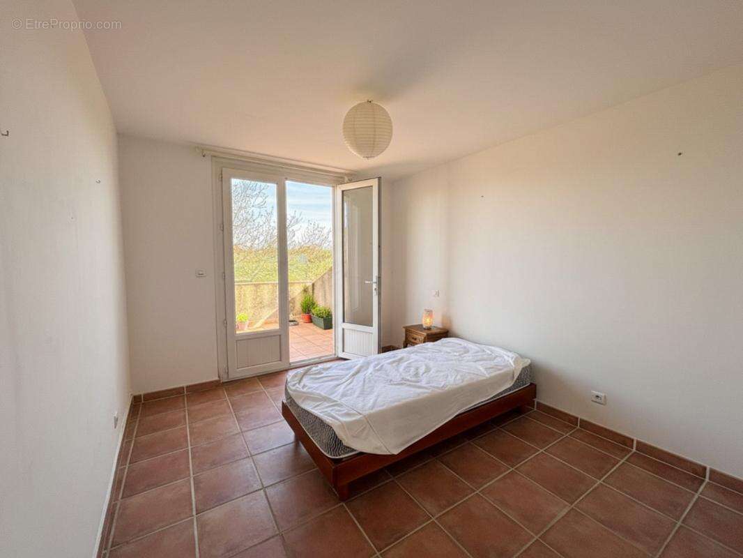 Maison à SUZE-LA-ROUSSE