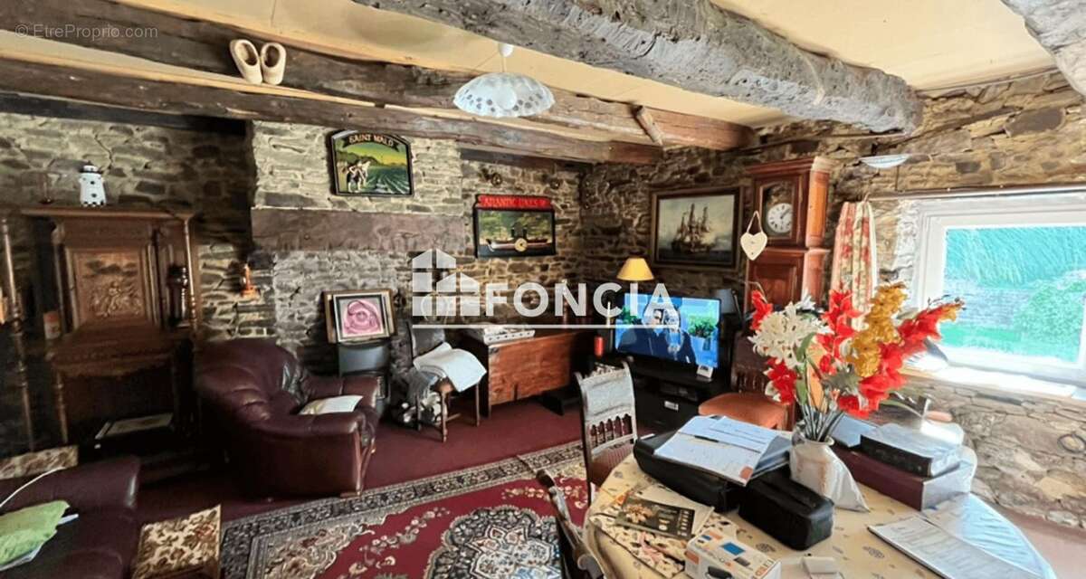 Maison à LA BOUSSAC