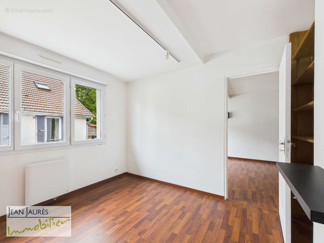Appartement à SAINTE-SAVINE