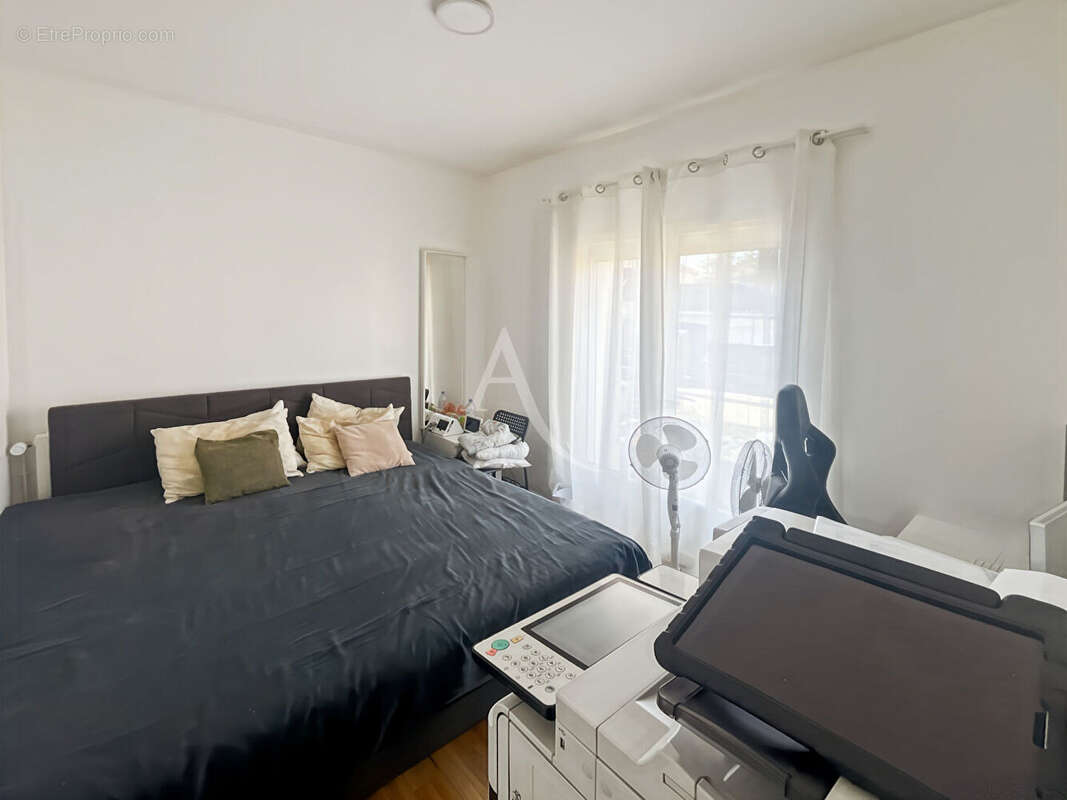 Maison à LES MUREAUX