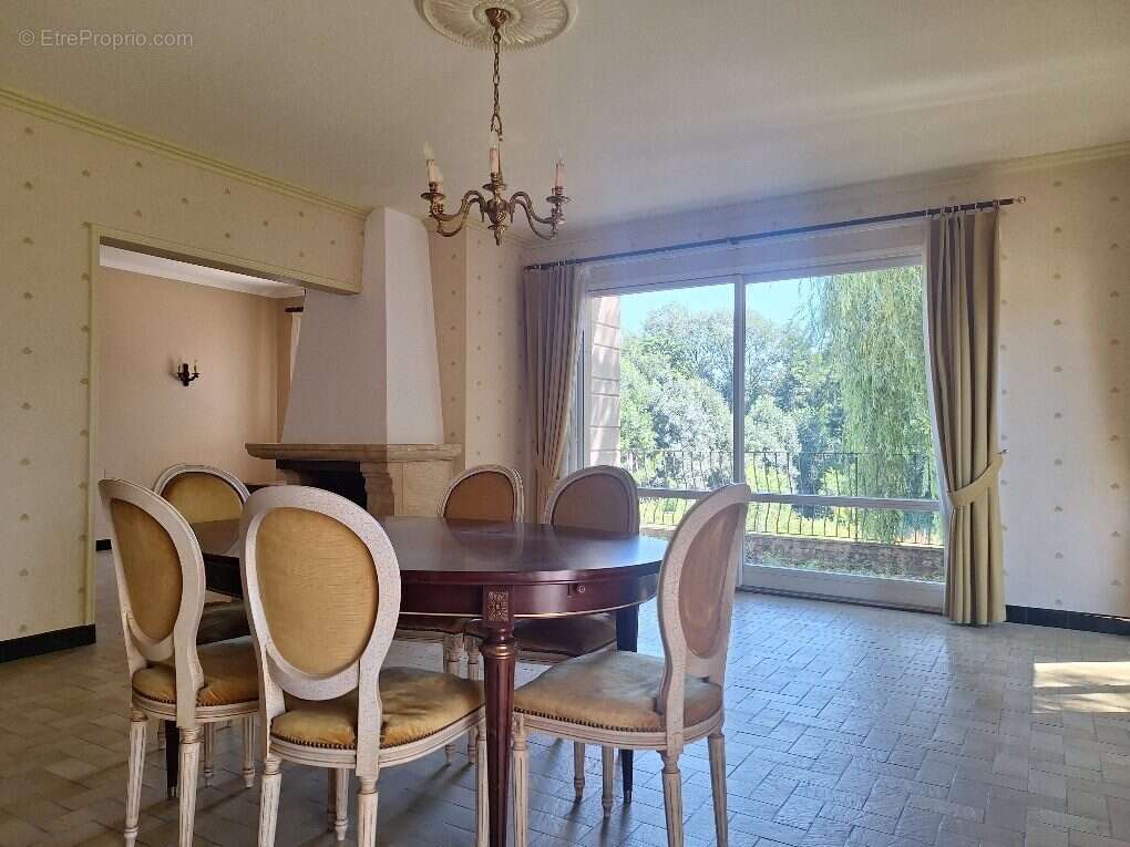 Maison à LA CHAUSSAIRE