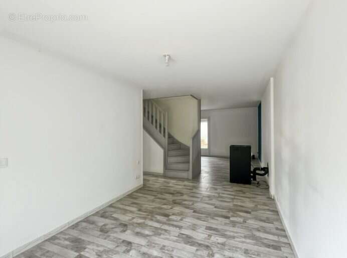 Maison 110 m² à Oissel  - photo 3