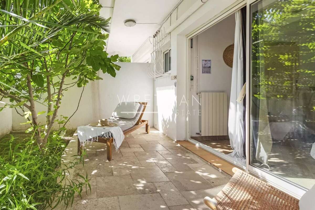 Maison à LES ISSAMBRES