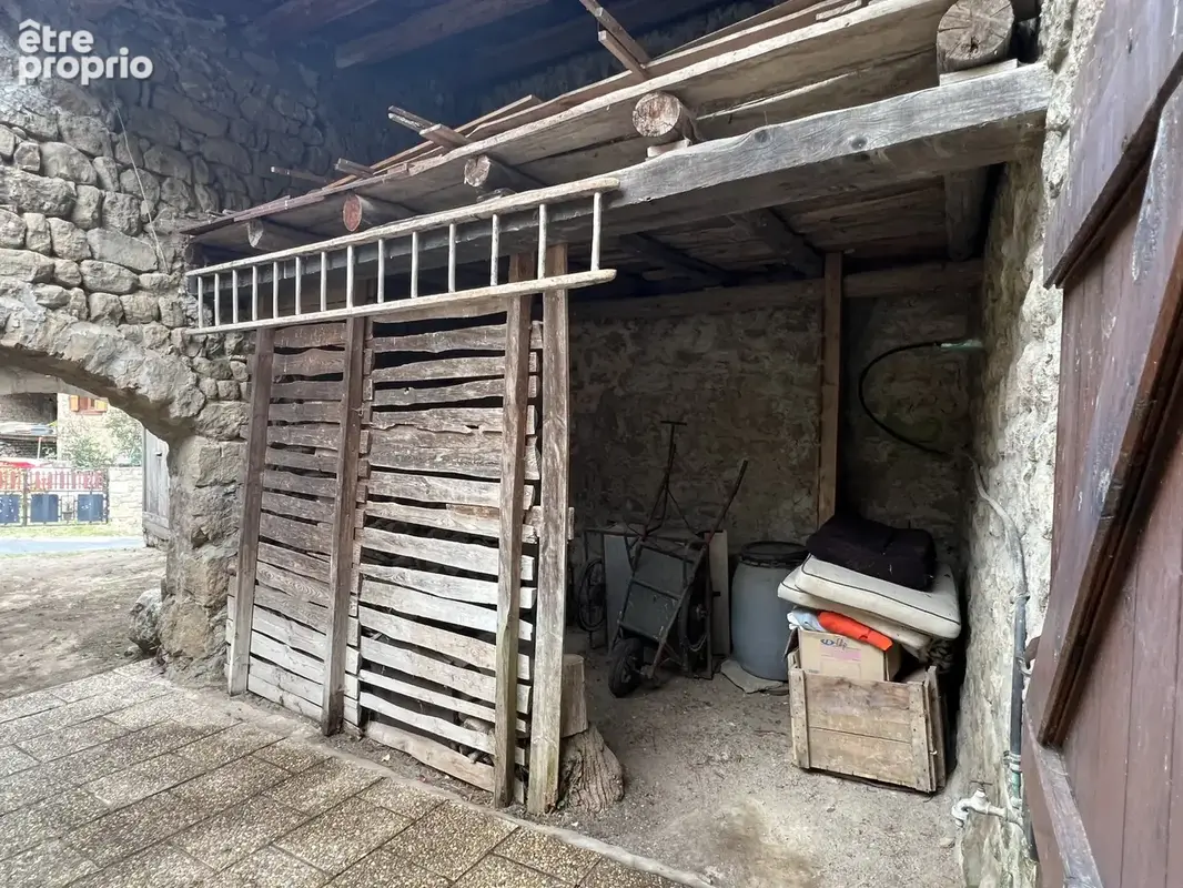 Ferme en pierre entièrement à rénover - photo 16