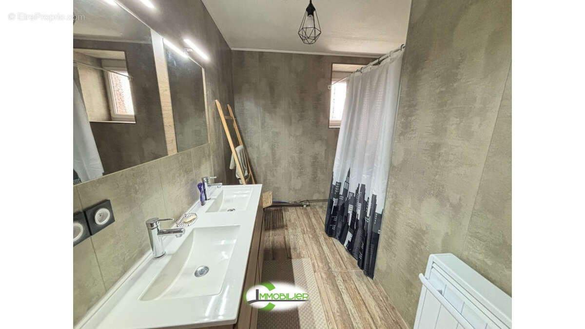 Maison à THORIGNE-SUR-DUE