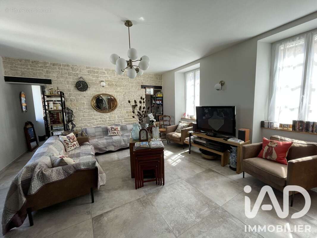 Photo 6 - Maison à PACY-SUR-ARMANCON