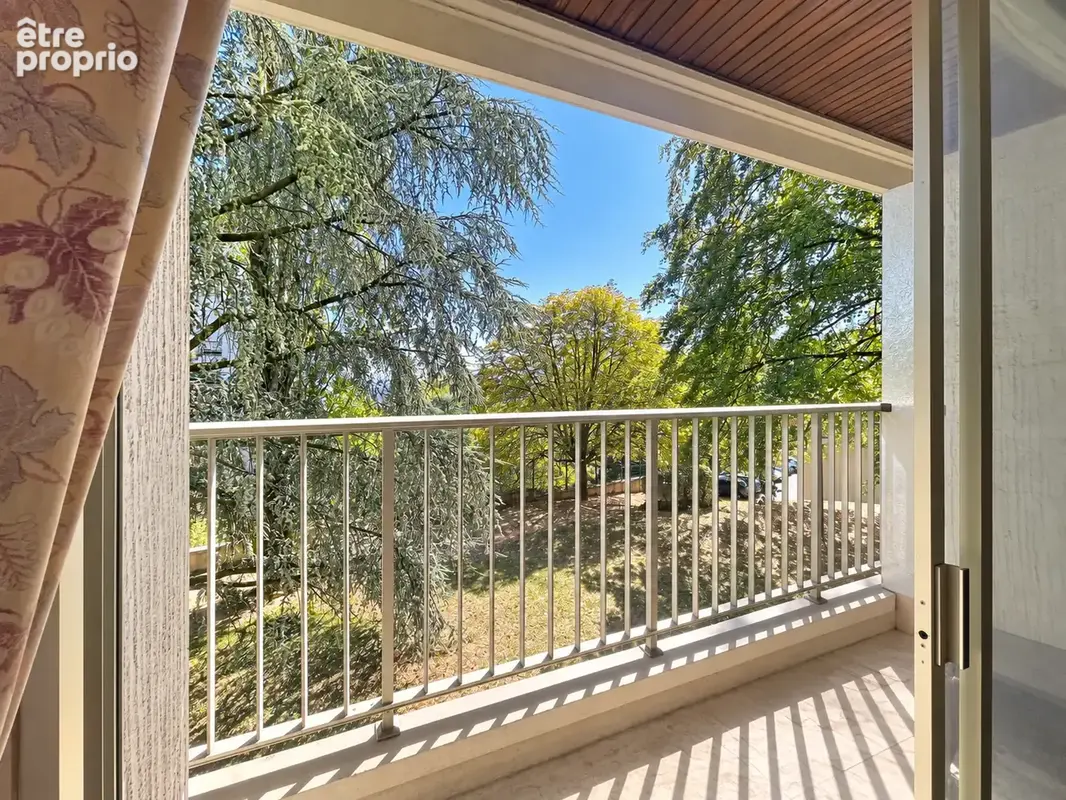 Appartement 4 pieces proche bourg - photo 4