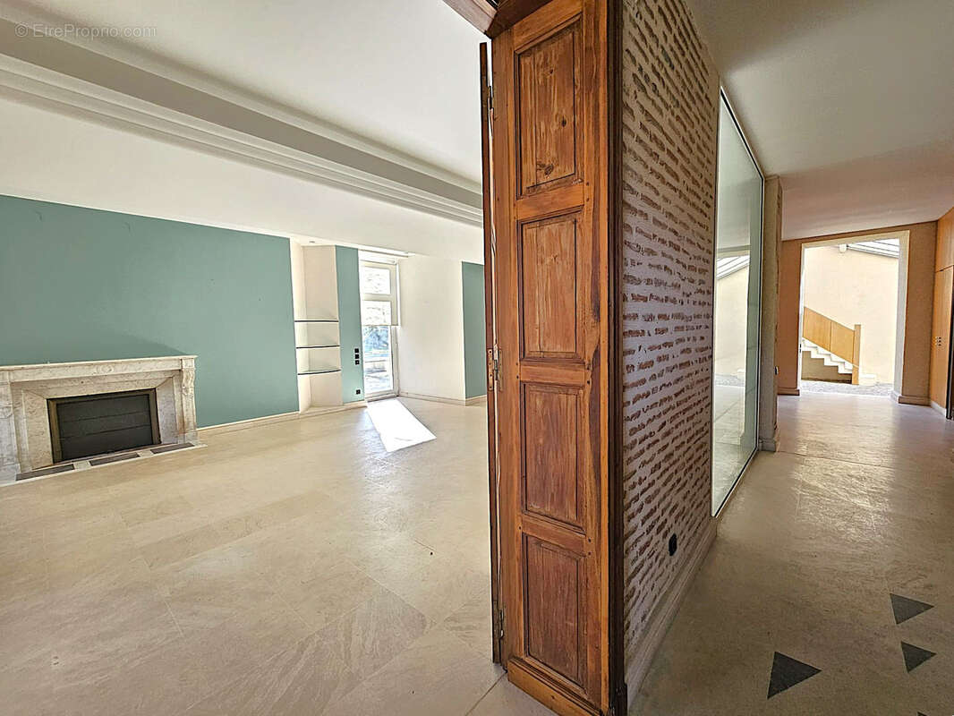 Demeure de caractère au cœur de la ville   450m2 -10 chambres- piscine sur parc de 8000m2 Coliving-Coworking- - photo 19