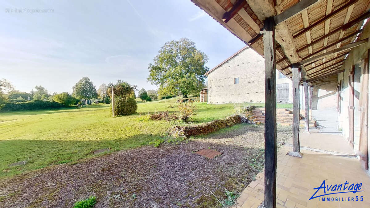 Maison à ERIZE-LA-BRULEE