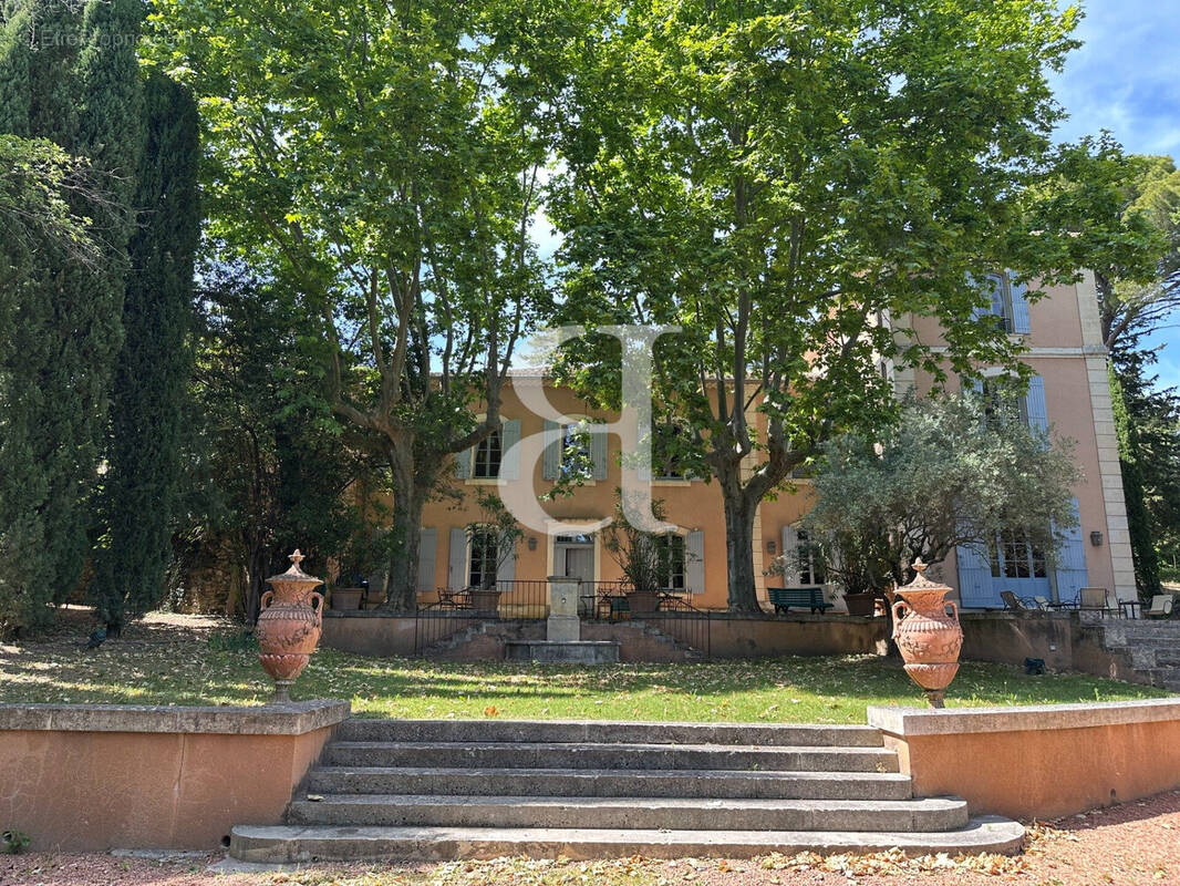 Maison à VAISON-LA-ROMAINE