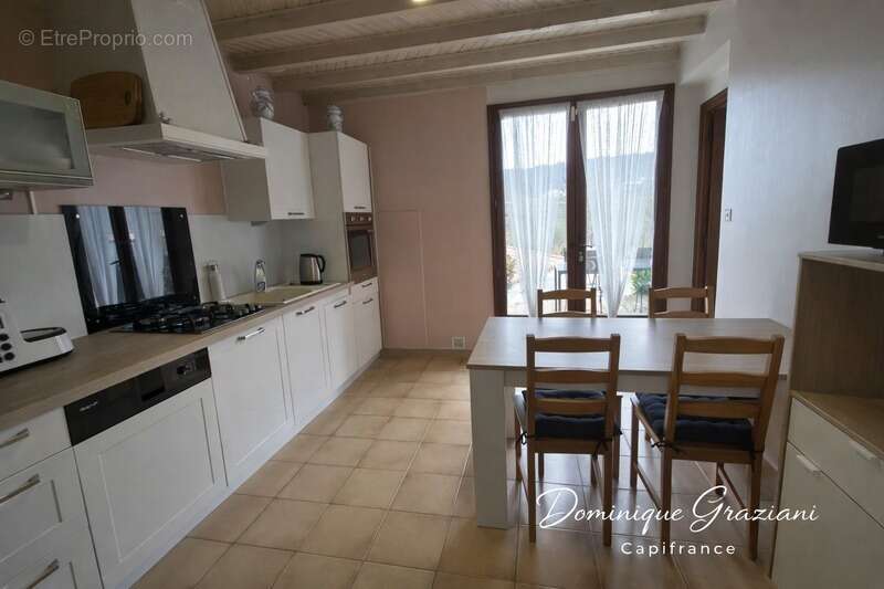 Maison plain pied, 4 chambres, garage ,vue degagee aurec sur loire - photo 6