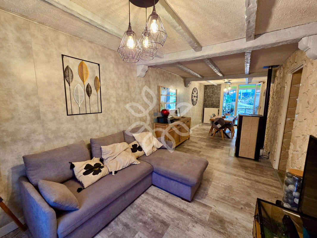 Maison à SAINTE-FLORINE