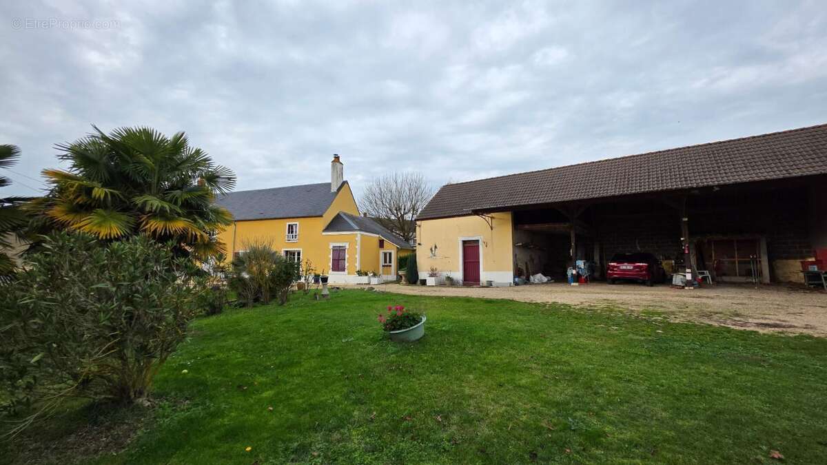 Quincy maison de 188m² 7 pieces 5 chambres dependances garage - photo 17