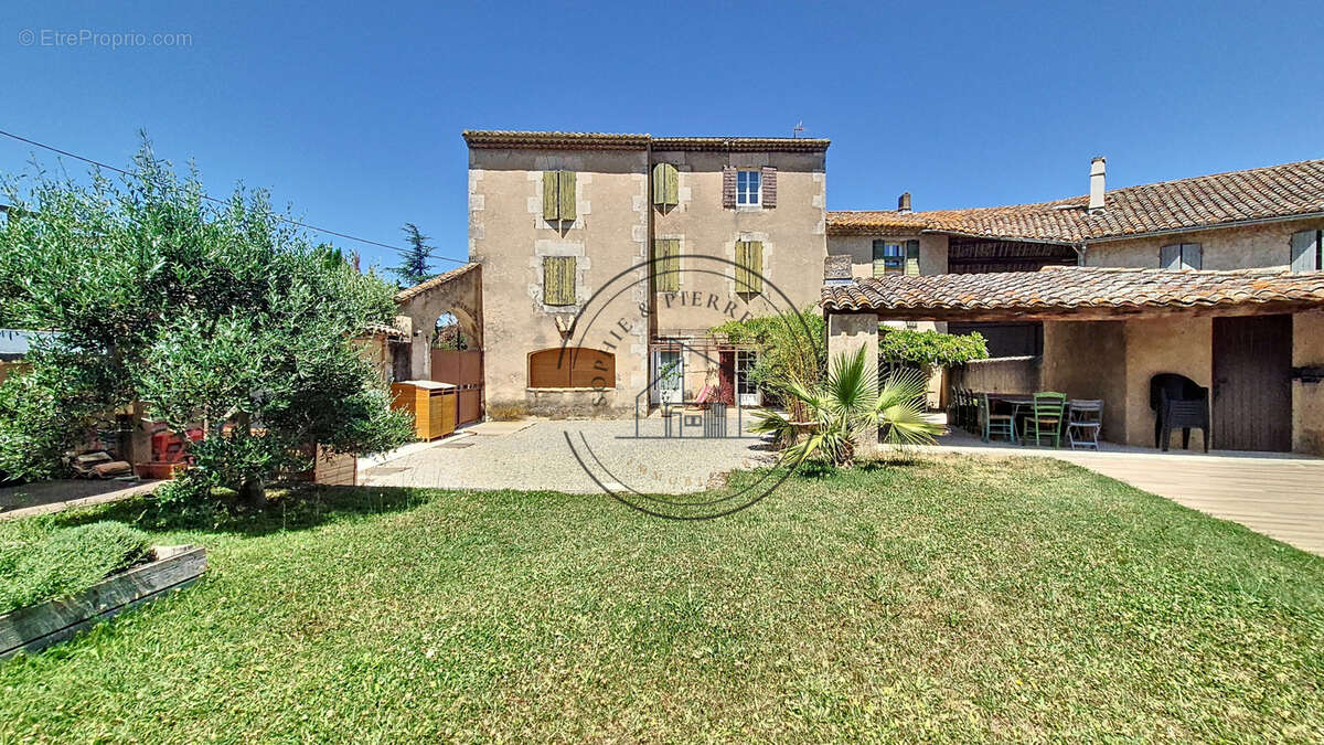 Maison à CHEVAL-BLANC