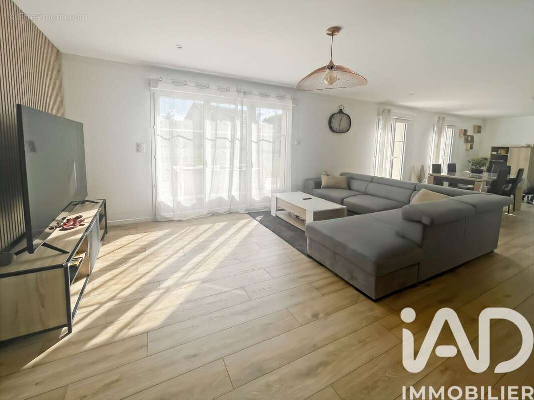 Photo 2 - Appartement à AUFFERVILLE
