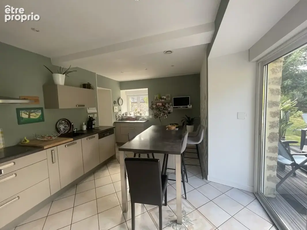 Maison 7 pièces 136 m² à vendre à Saint-Ouen-Des-Vallons (53150) - photo 7
