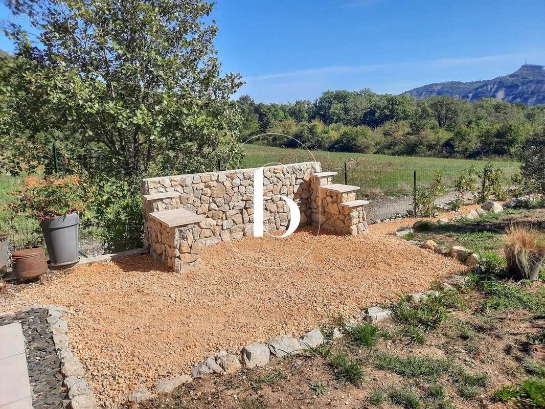 Maison à SAINT-ALBAN-AURIOLLES