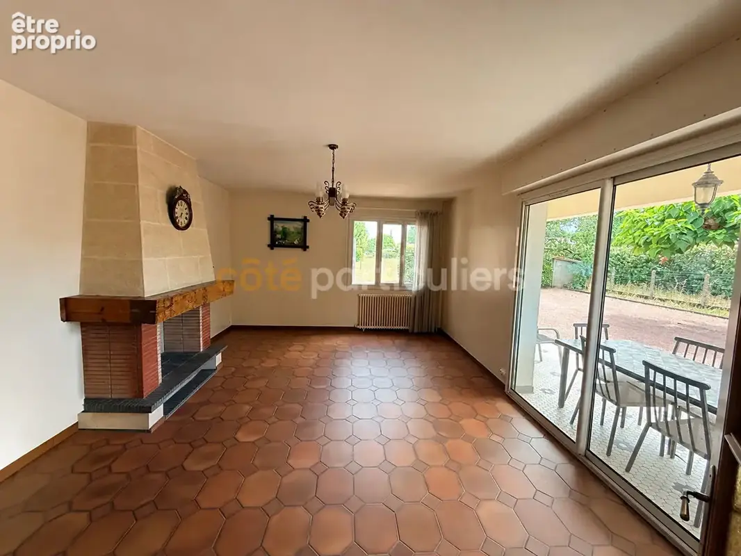 Maison avec Garages - photo 4