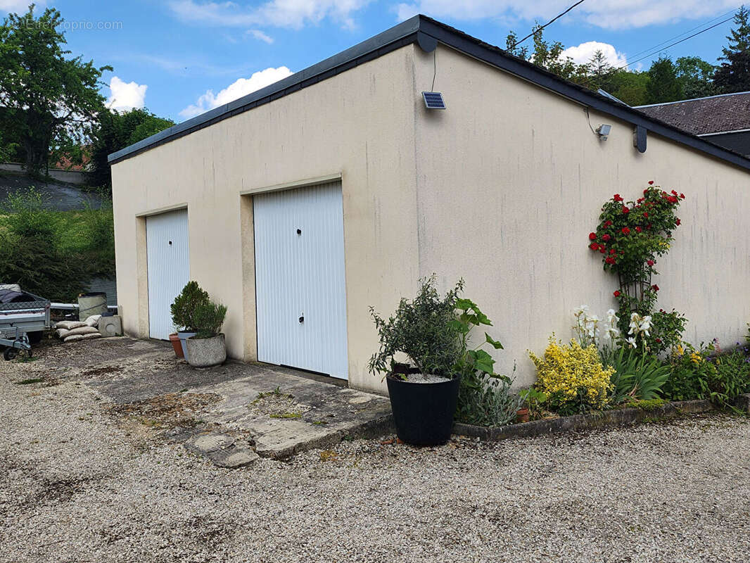 Maison à GRANDVILLIERS