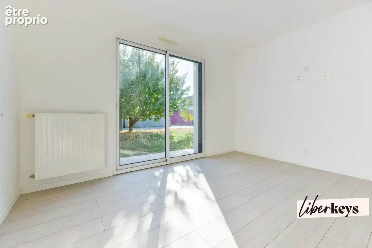 Maison contemporaine de plain-pied 4 chambres Nord Chézine - photo 3
