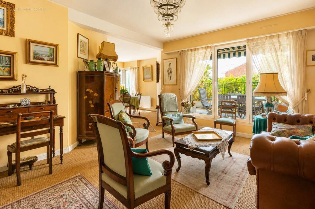 Appartement à BOIS-COLOMBES
