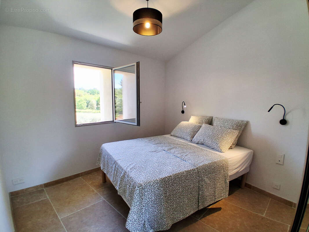 Maison à GORDES