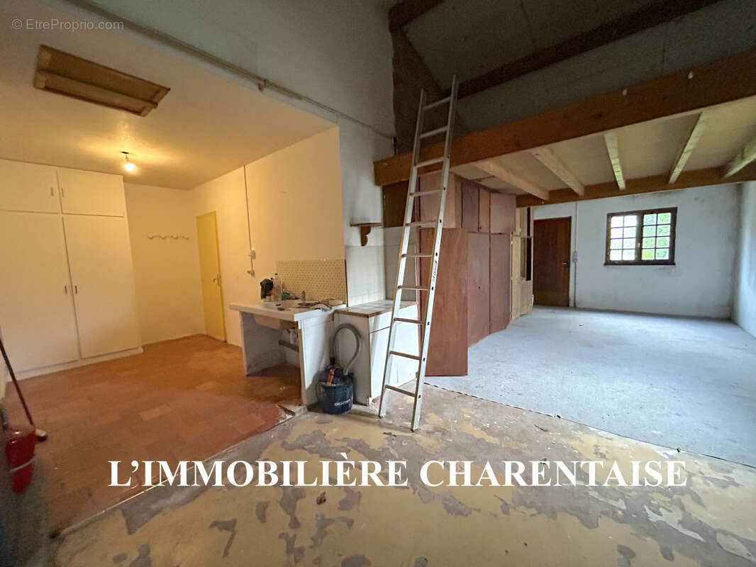 Maison à CORME-ECLUSE