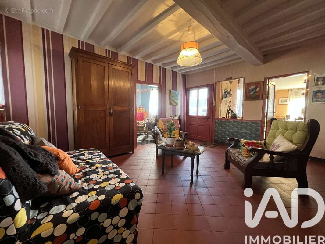 Maison 104 m² à Neuville-Coppegueule  - photo 4