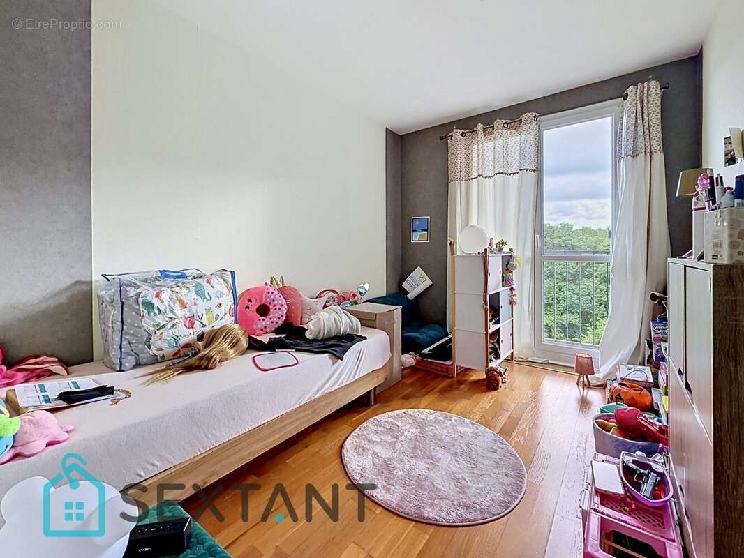 Appartement 70 m2 deux chambres et parking. - photo 7