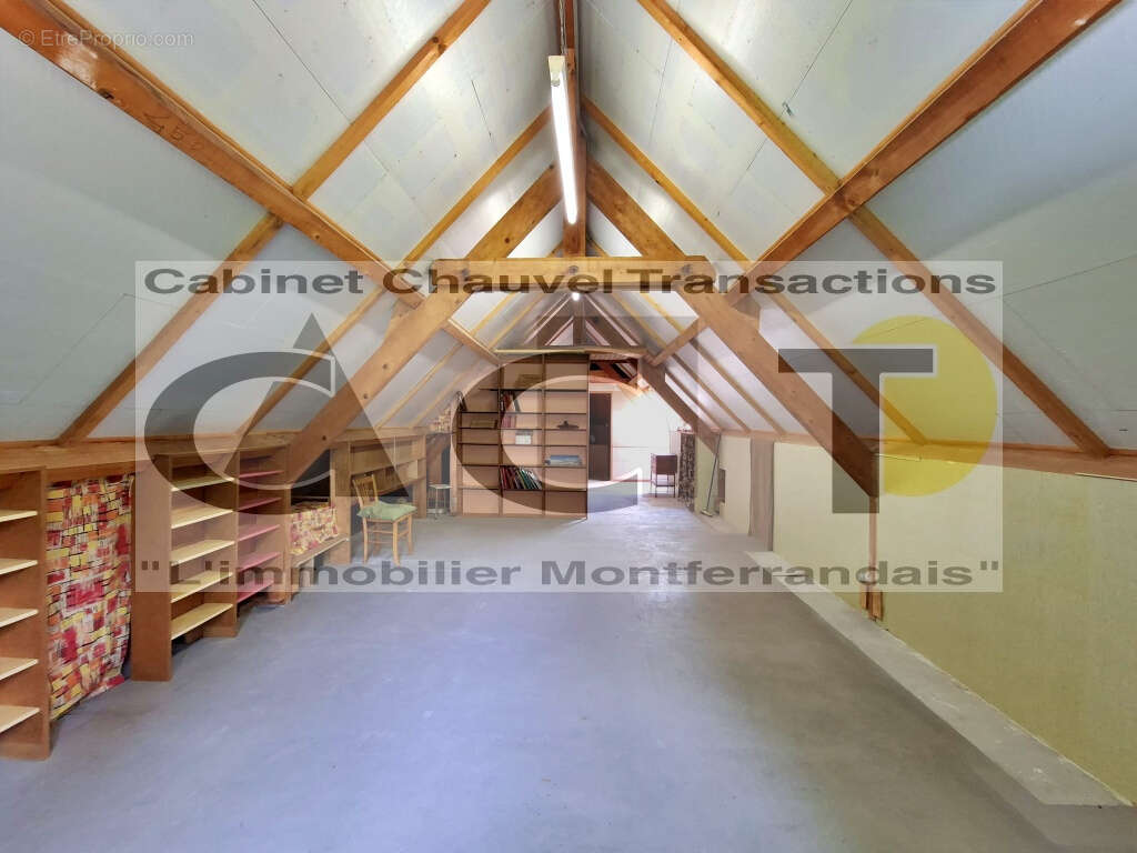 Maison à CEYRAT