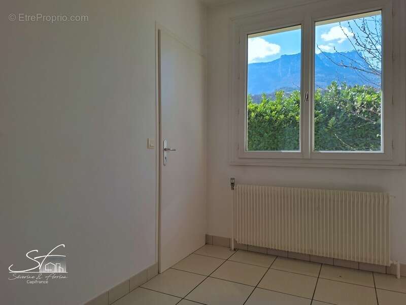 Maison à CHAPAREILLAN