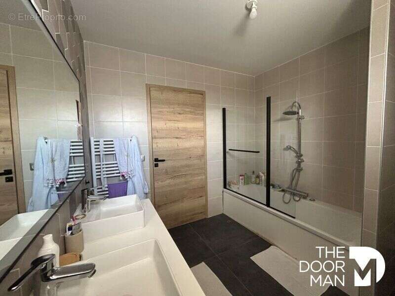 Maison à SAINT-DOULCHARD